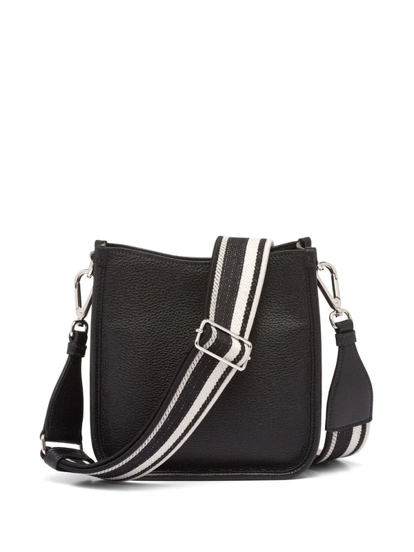 バッグ 90s00s Prada sports one shoulder bag 90s00s Prada sports one shoulder bag - メルカリ