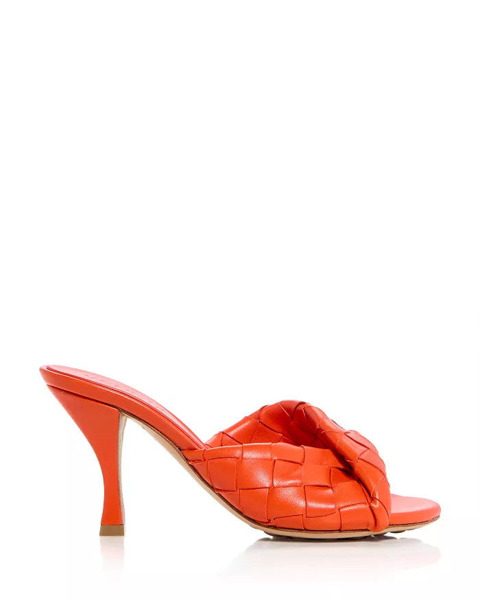 【関税＆送料込み】Bottega Veneta Mules Blink Blink 80 Intrecciato leather mules in neutrals - Bottega