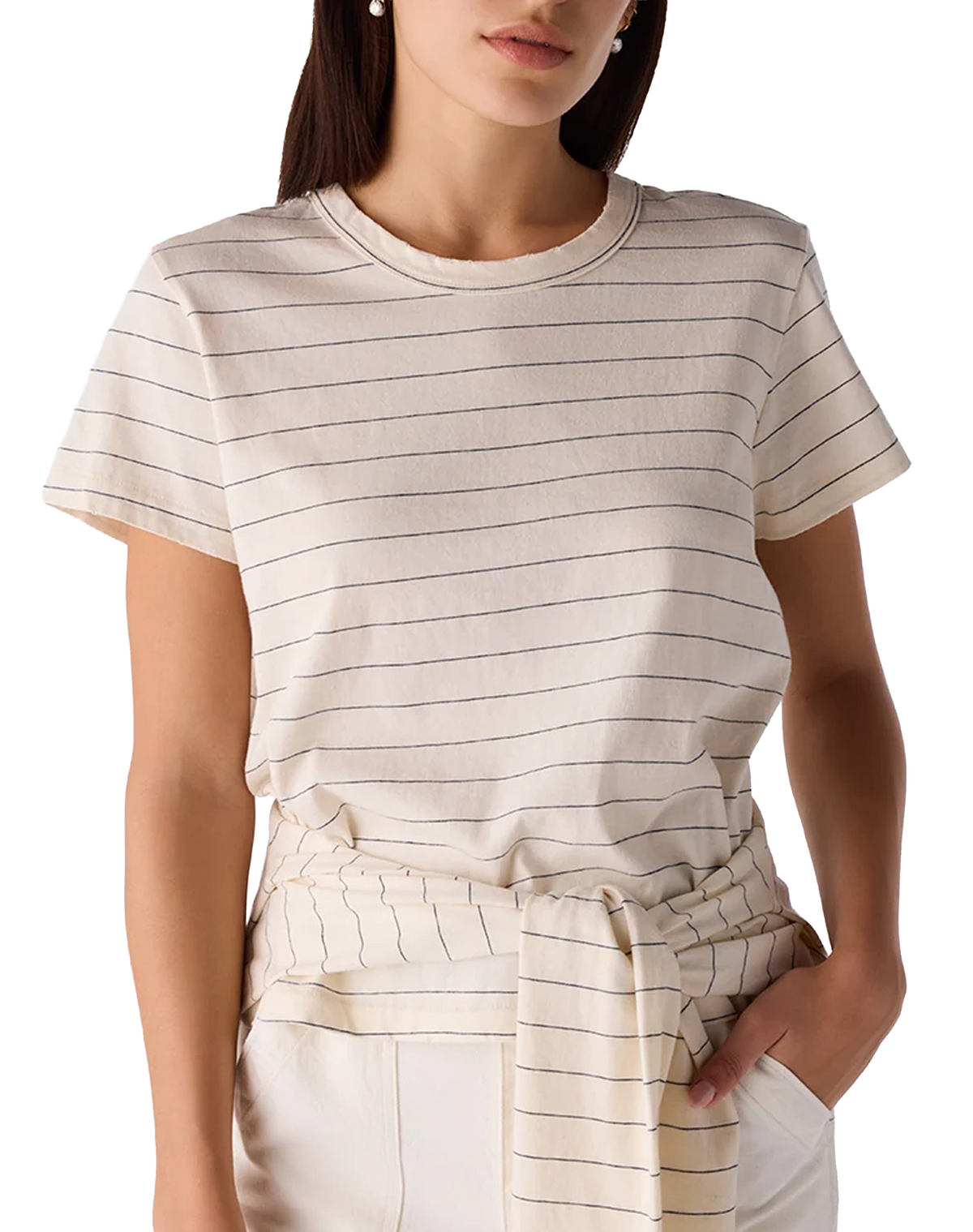 AMO Lovey Tee