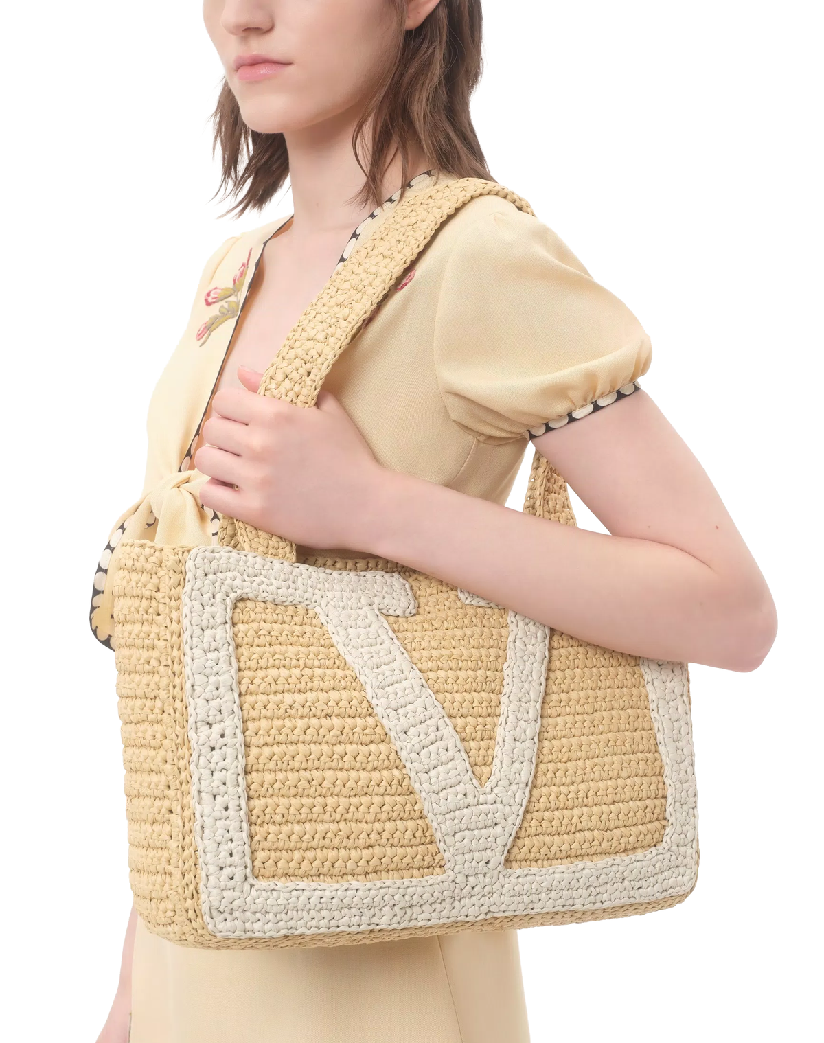 Valentino Garavani Viva Superstar Medium Shopping Bag In Raffia